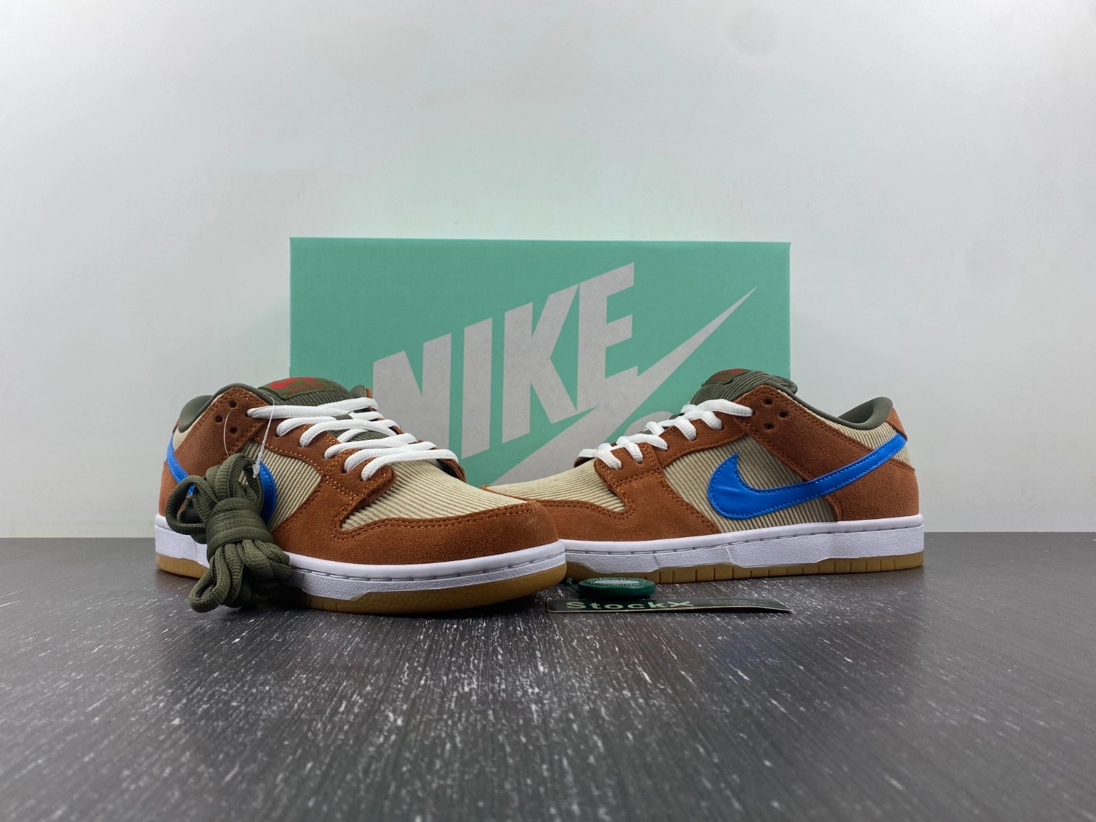 Nike SB Dunk Low Pro 'Corduroy' BQ6817‑201