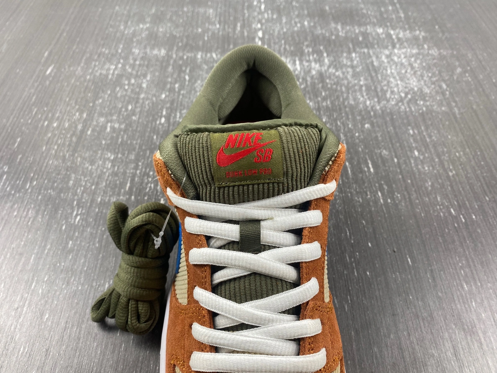 Nike SB Dunk Low Pro 'Corduroy' BQ6817‑201