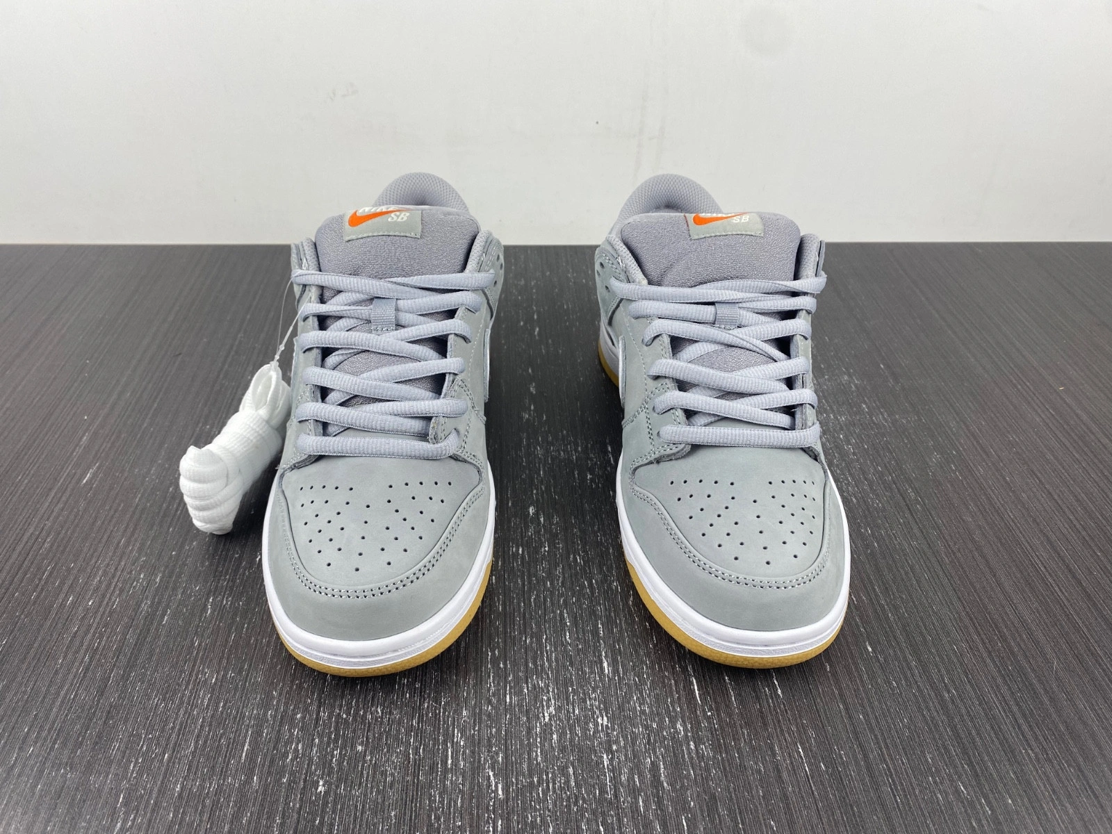 Nike SB Dunk Low Pro ISO Orange Label Wolf Grey Gum  DV5464-001