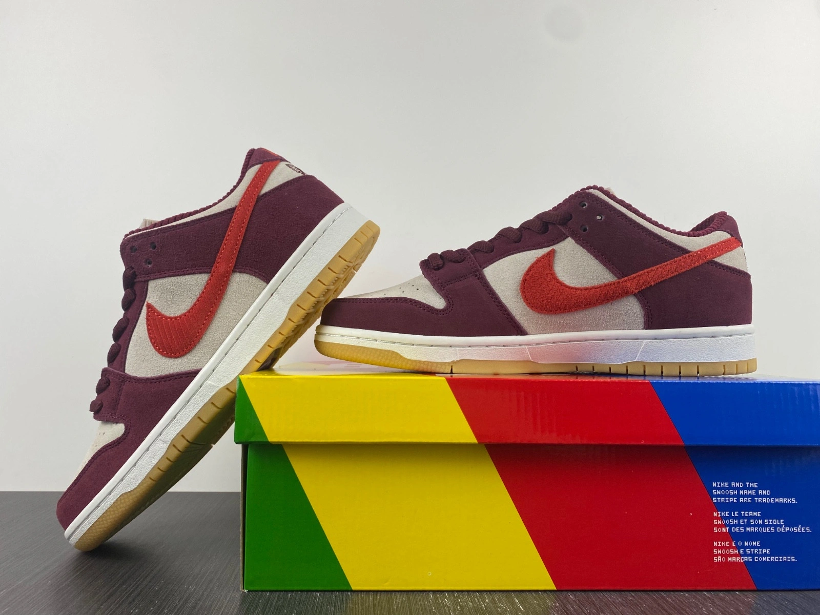 Nike SB Dunk Low 