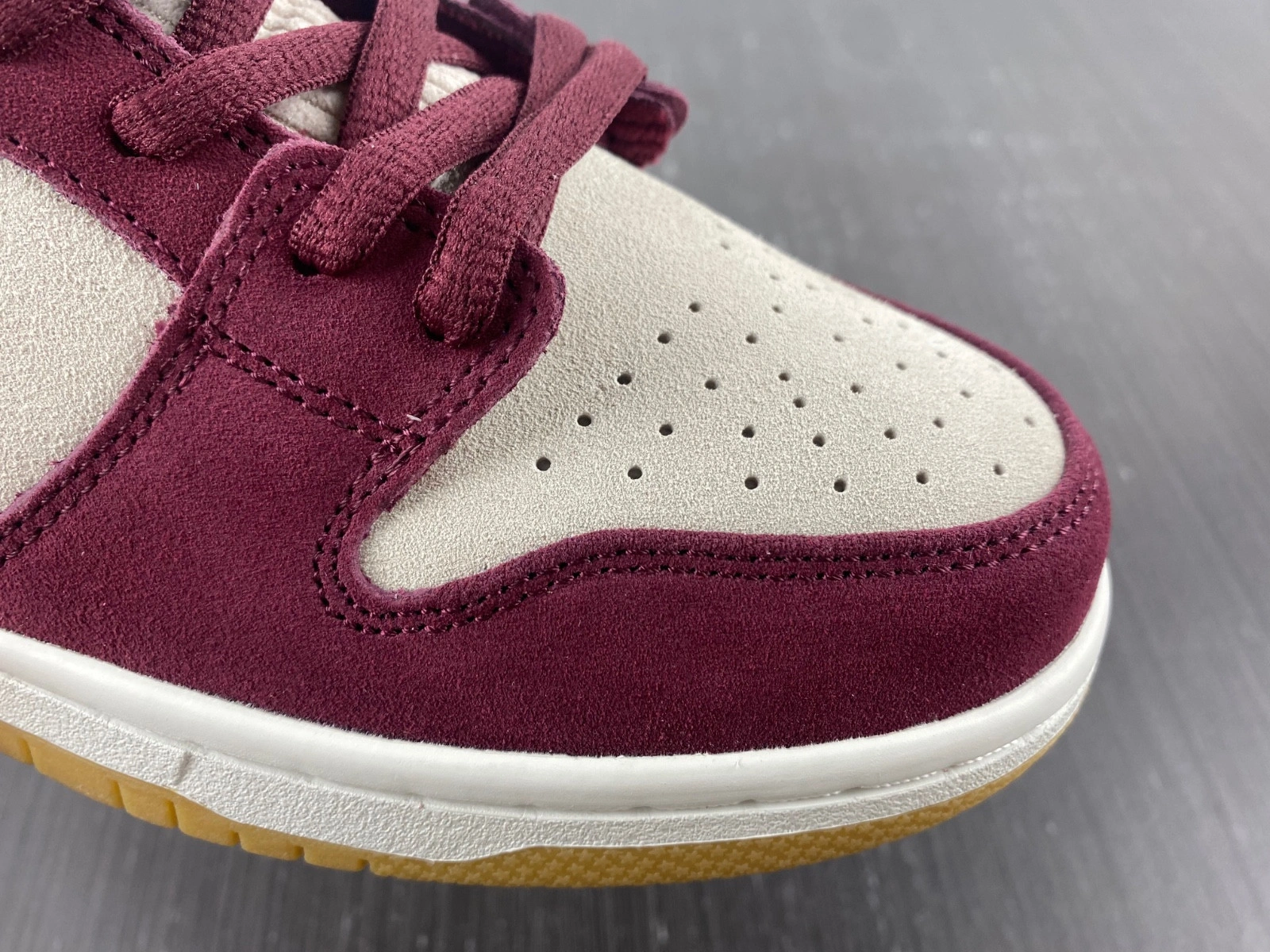 Nike SB Dunk Low 