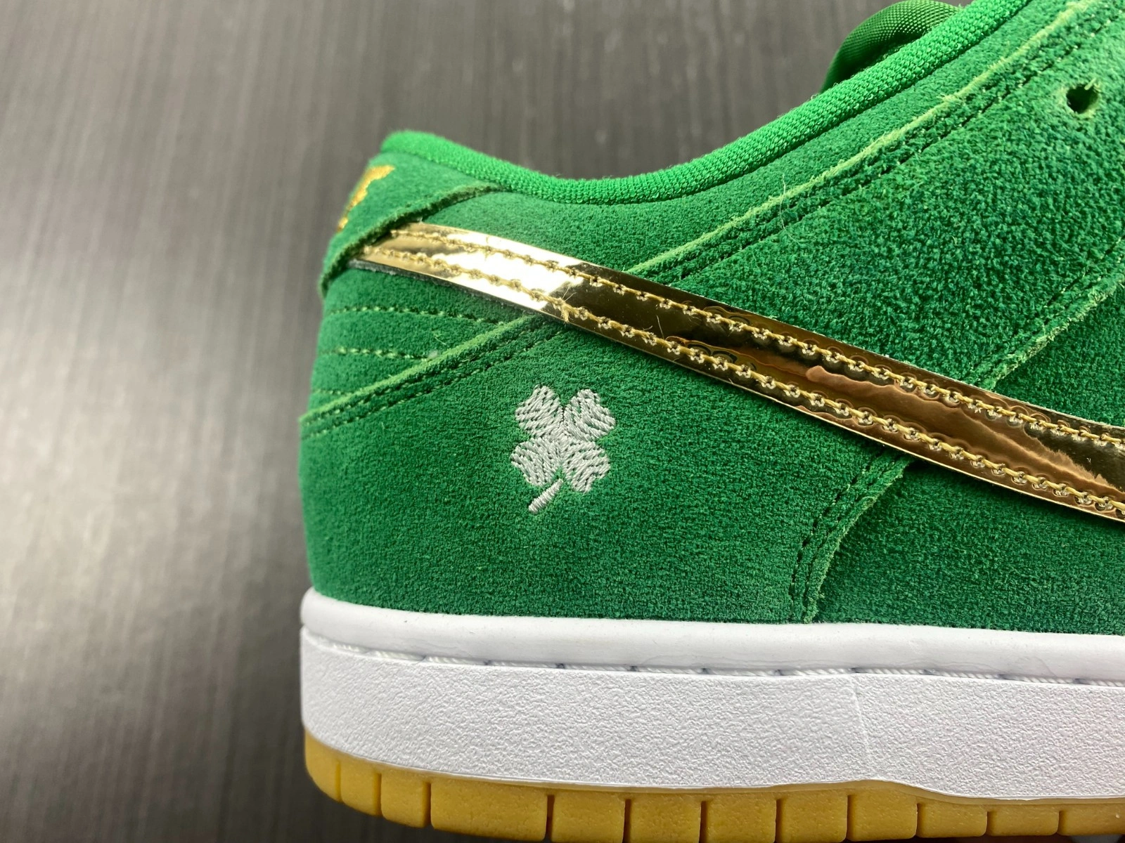 Nike SB Dunk Low St. Patty's Day BQ6817-303