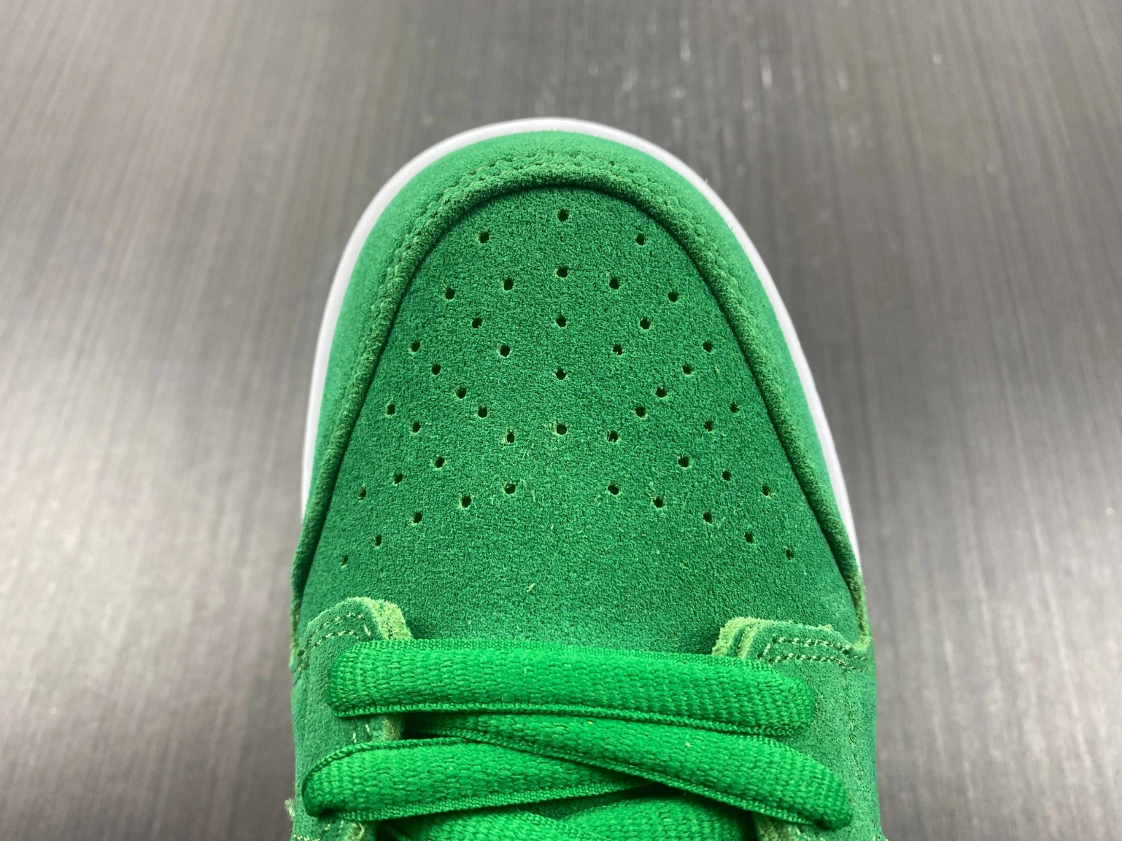 Nike SB Dunk Low St. Patty's Day BQ6817-303