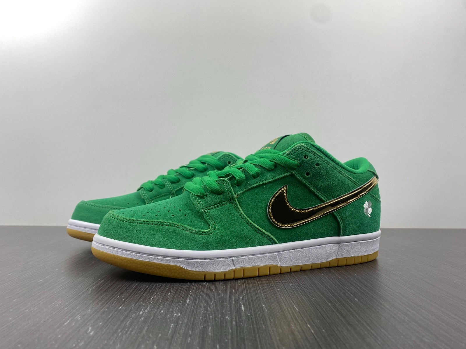 Nike SB Dunk Low St. Patty's Day BQ6817-303