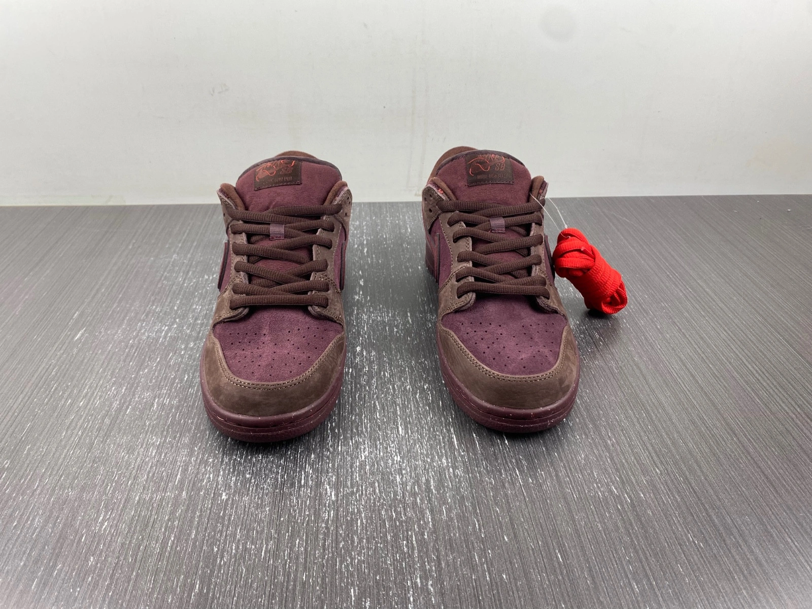 Nike SB Dunk Low Valentine's Day 2024 FN0619-600