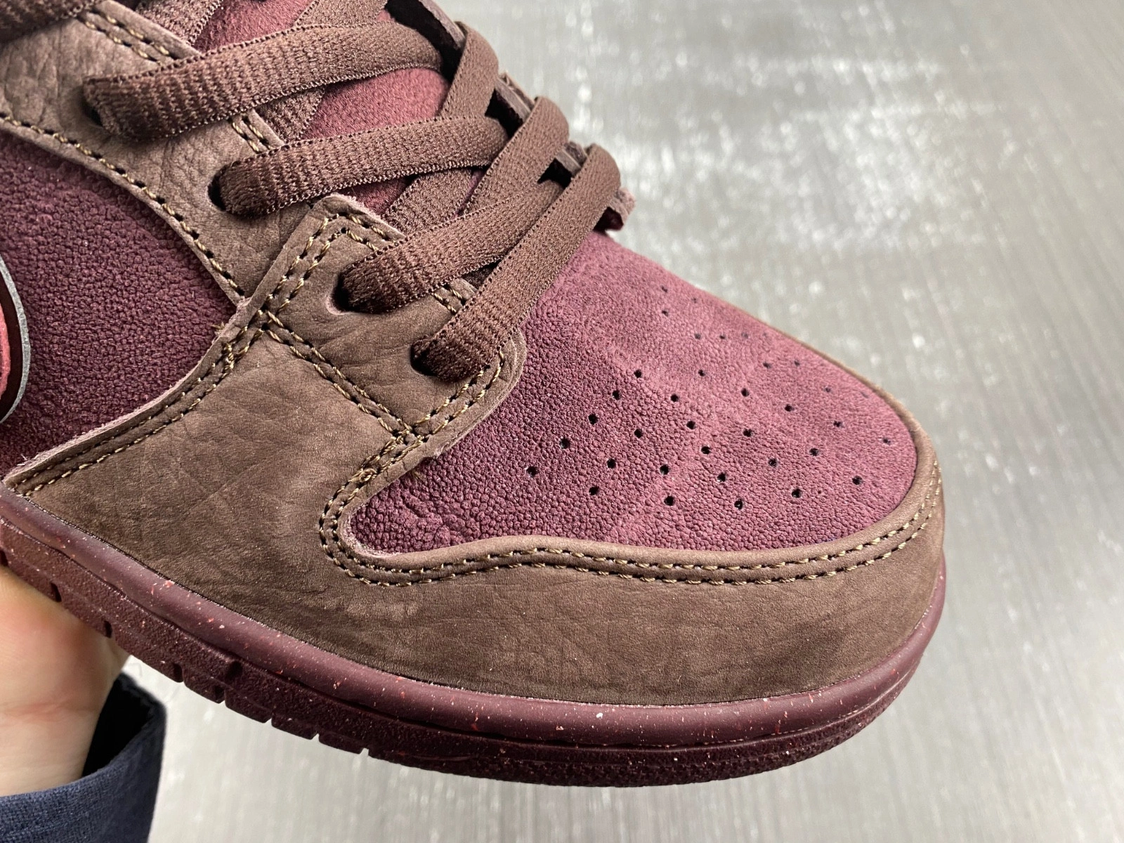 Nike SB Dunk Low Valentine's Day 2024 FN0619-600