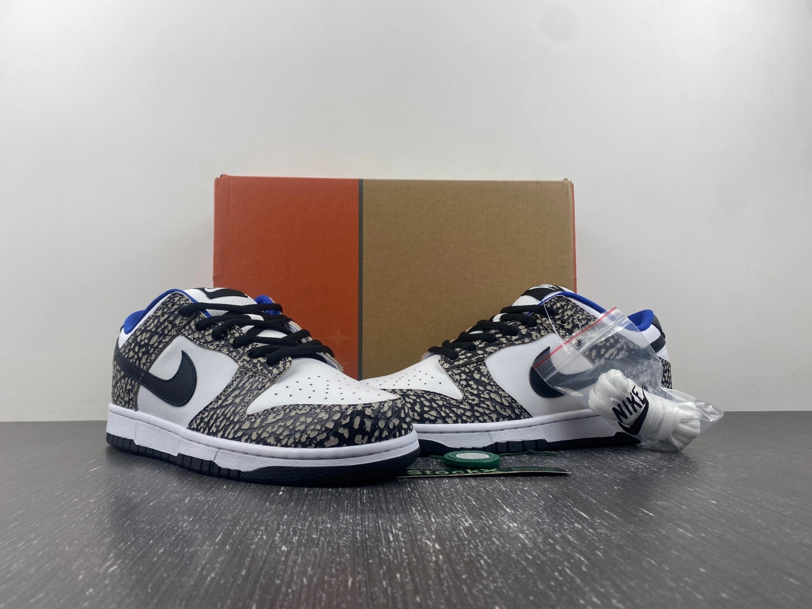 Nike SB Dunk Low “White Cement   304292-001