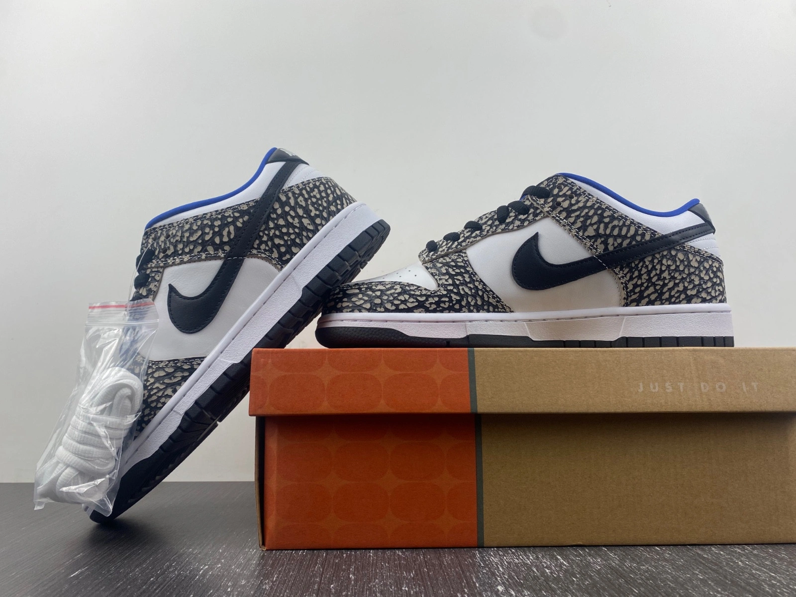 Nike SB Dunk Low “White Cement   304292-001