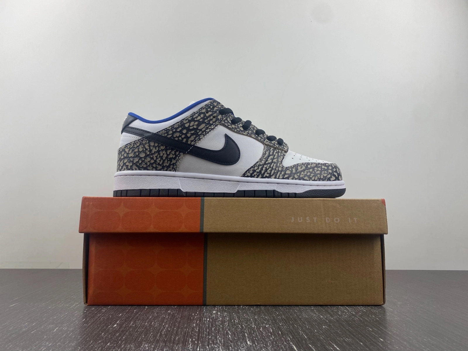 Nike SB Dunk Low “White Cement   304292-001