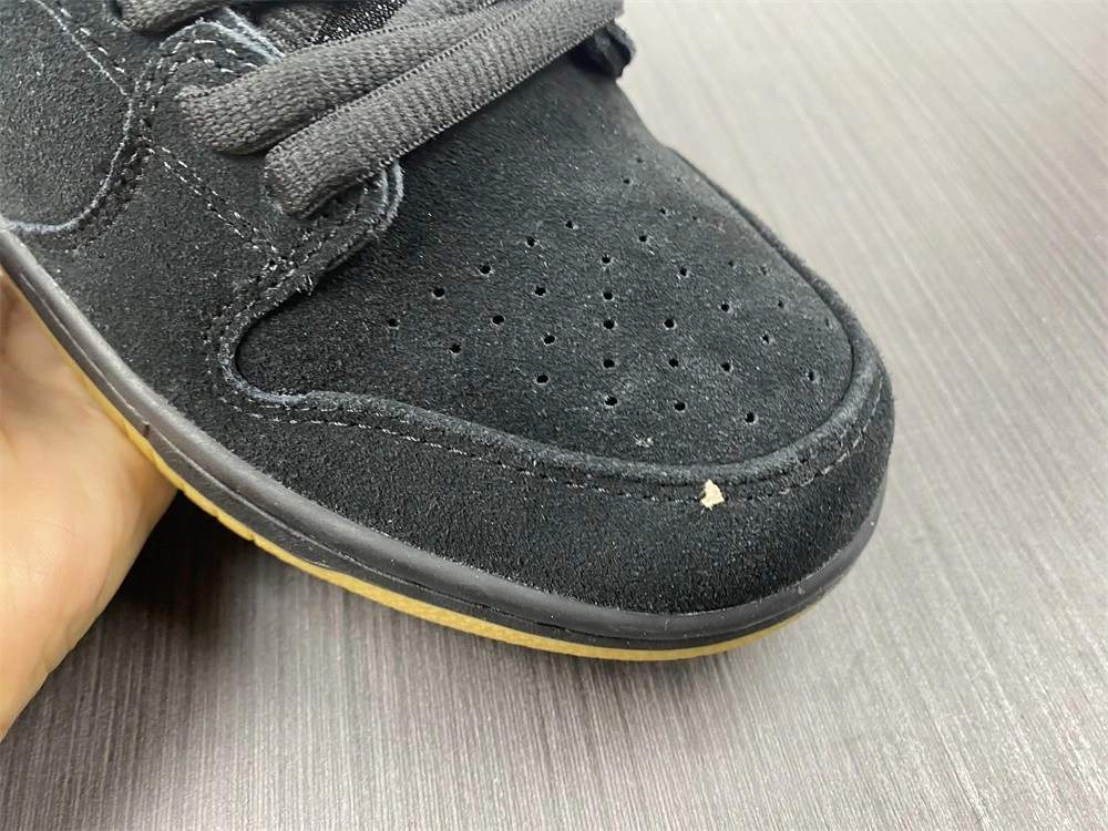 Nike SB Turns Back the Clock and Reveals a Dunk Low 