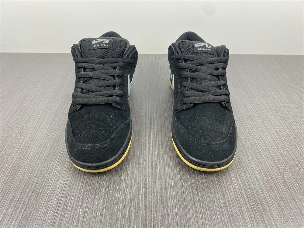 Nike SB Turns Back the Clock and Reveals a Dunk Low 