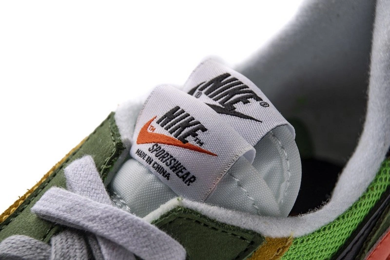 Nike Sacai x LDV Waffle 'Green Gusto'  BV0073 -300