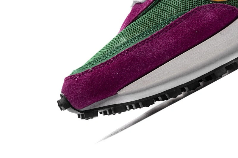Nike Sacai x LDV Waffle 'Pink Green'  BV0073 -301