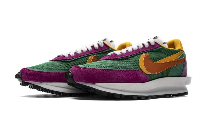 Nike Sacai x LDV Waffle 'Pink Green'  BV0073 -301