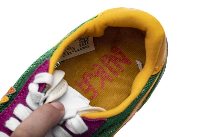 Nike Sacai x LDV Waffle 'Pink Green'  BV0073 -301