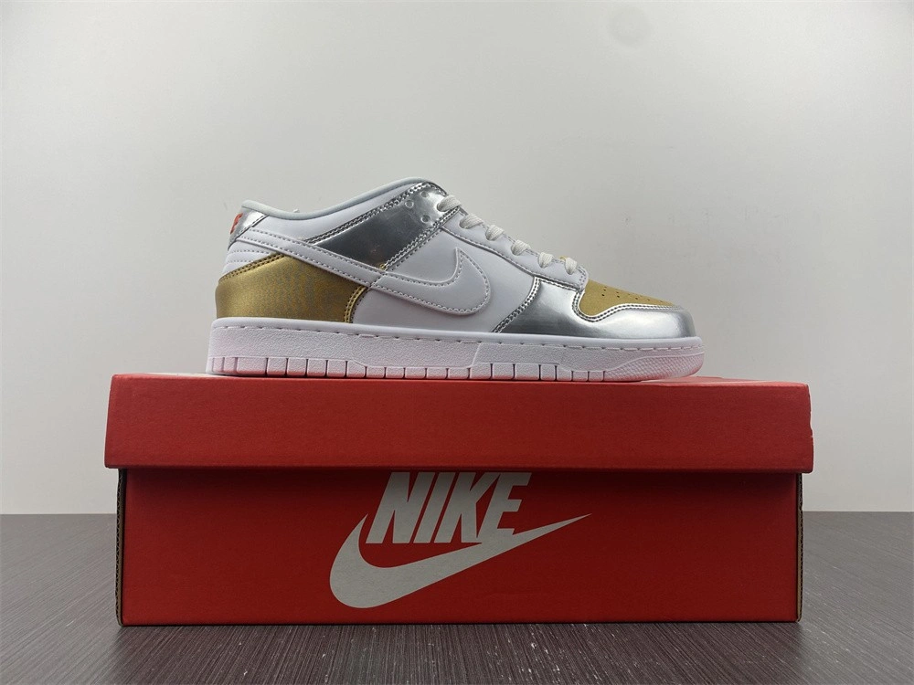 Nike Women's Dunk Low 'Heirloom' DH4403-700 (W)