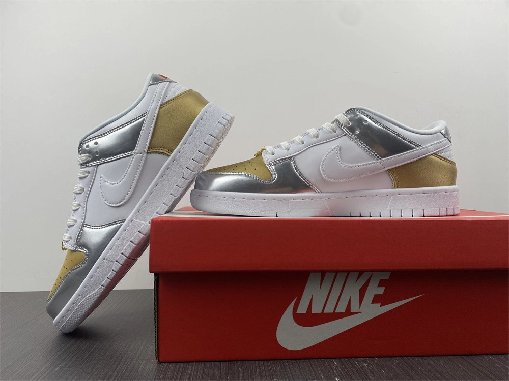 Nike Women's Dunk Low 'Heirloom' DH4403-700 (W)