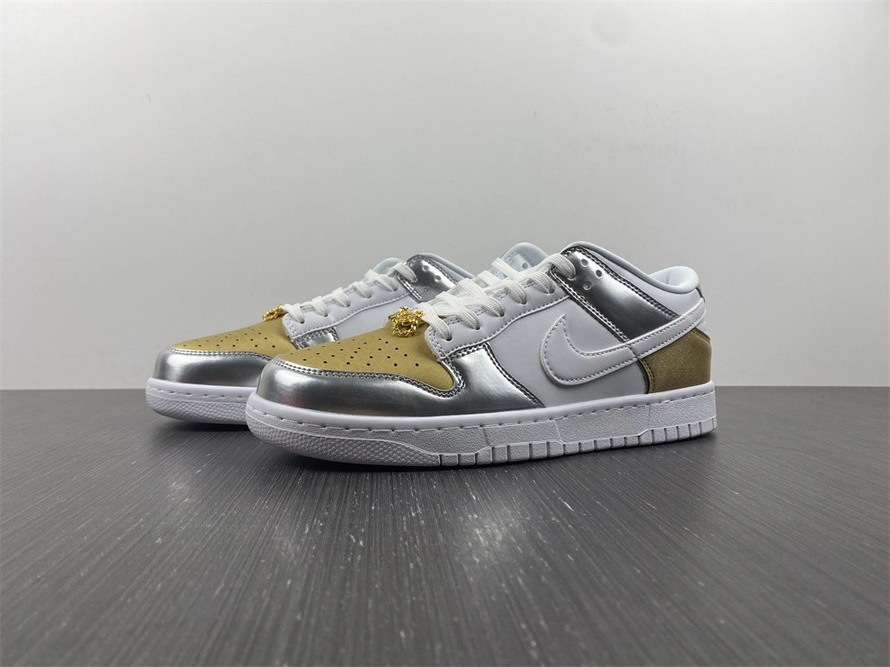 Nike Women's Dunk Low 'Heirloom' DH4403-700 (W)