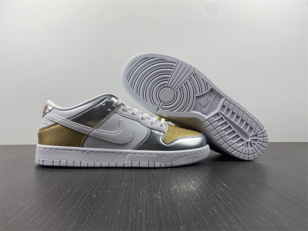 Nike Women's Dunk Low 'Heirloom' DH4403-700 (W)