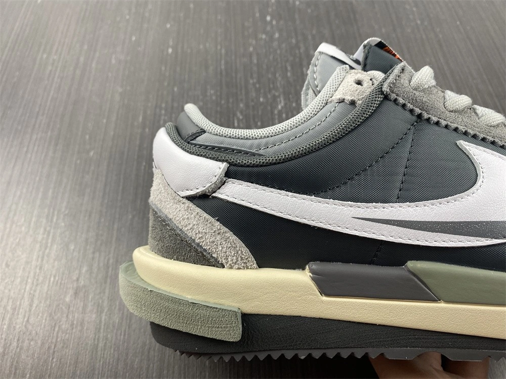 Nike Zoom Cortez SP sacai Iron Grey - DQ0581-001