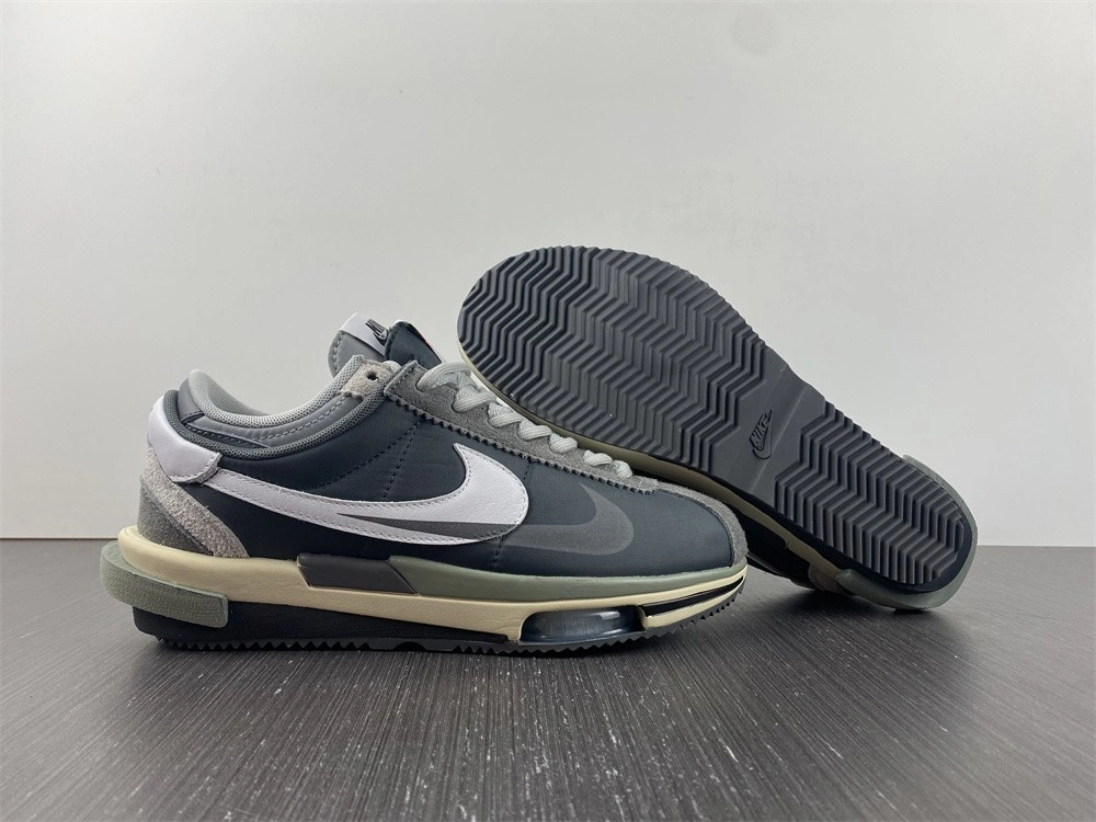 Nike Zoom Cortez SP sacai Iron Grey - DQ0581-001