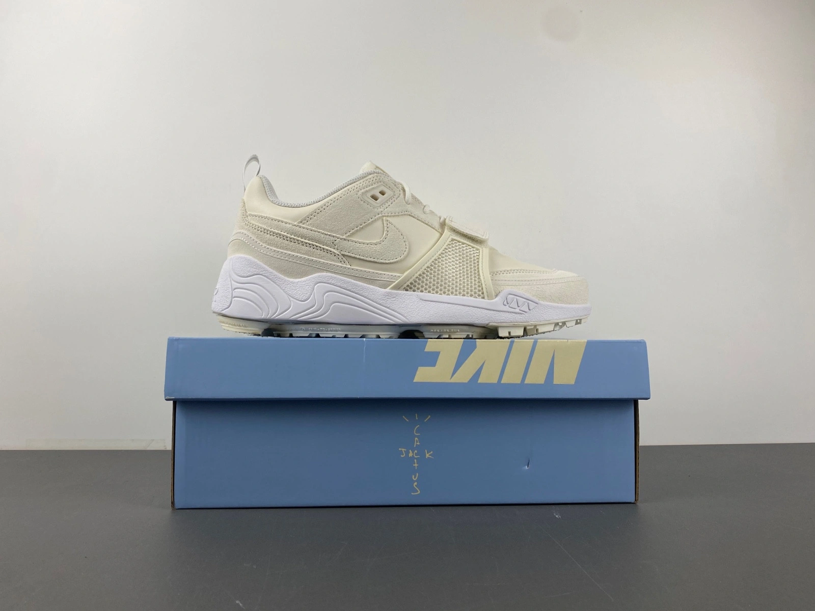 Nike Zoom Field Jaxx SP Travis Scott Sail Men's HQ3061-100