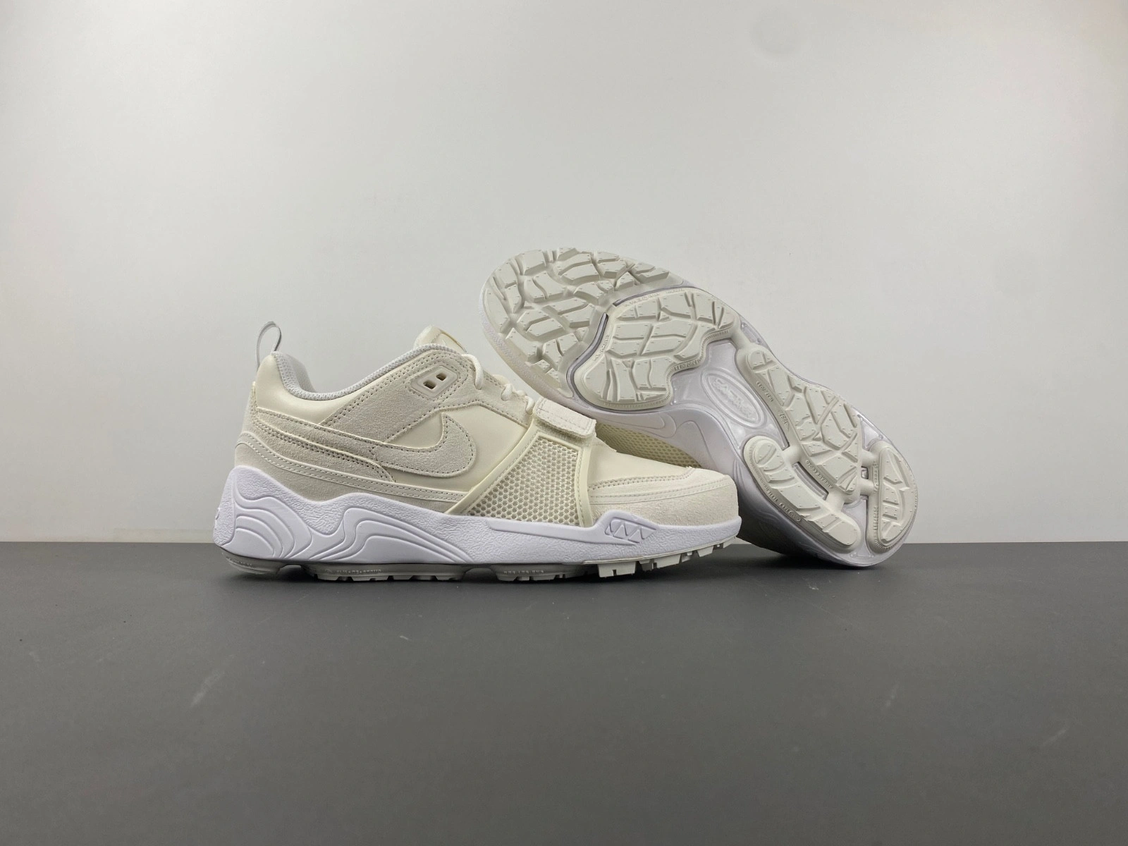 Nike Zoom Field Jaxx SP Travis Scott Sail Men's HQ3061-100