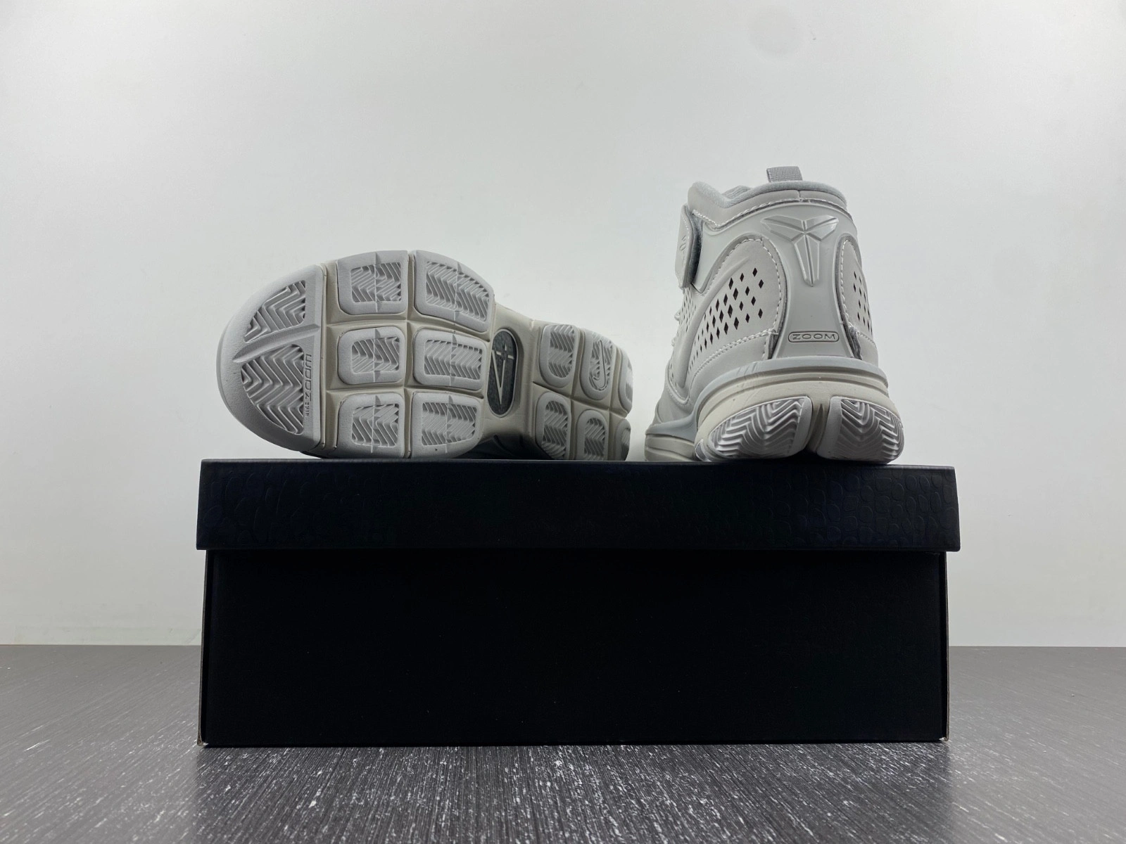 Nike Zoom Kobe 2 'Fade To Black - 869452 003