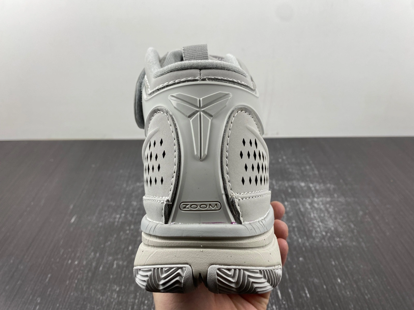 Nike Zoom Kobe 2 'Fade To Black - 869452 003