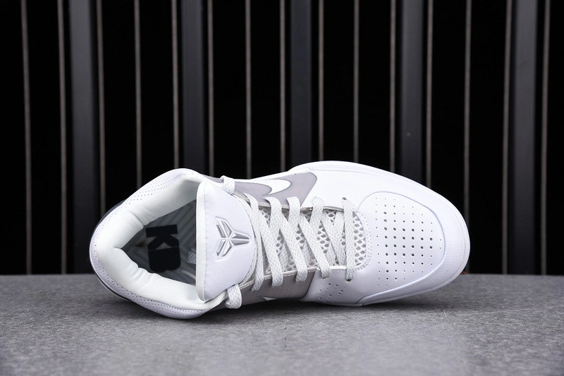 Nike Zoom Kobe 4 'Metallic Silver' - 344335 111