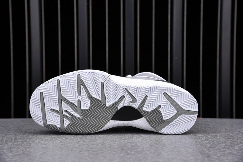 Nike Zoom Kobe 4 'Metallic Silver' - 344335 111