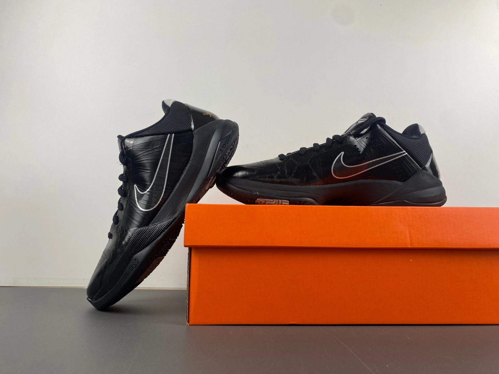 Nike Zoom Kobe V X 'Blackout'   386430-003