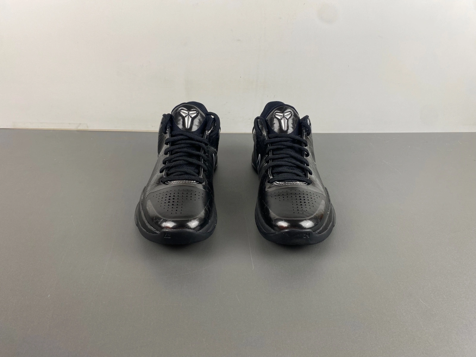 Nike Zoom Kobe V X 'Blackout'   386430-003