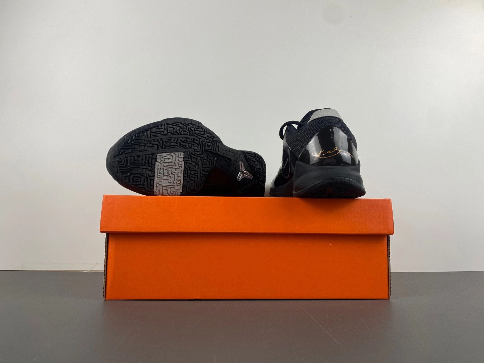 Nike Zoom Kobe V X 'Blackout'   386430-003
