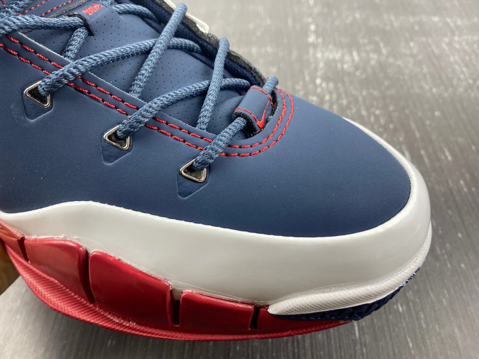 Nike Zoom Kobe1 Protro ZK1  AQ2728-400