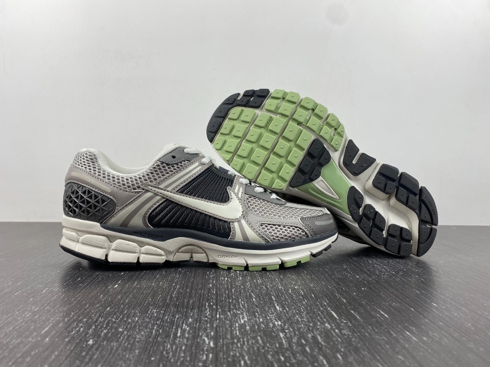 Nike Zoom Vomero 5 Cobblestone Light Stone FB8825-001