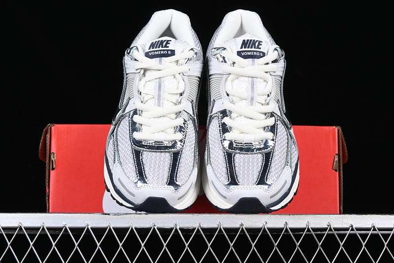 Nike Zoom Vomero 5 Photon Dust Metallic Silver Women's  FD0884-025