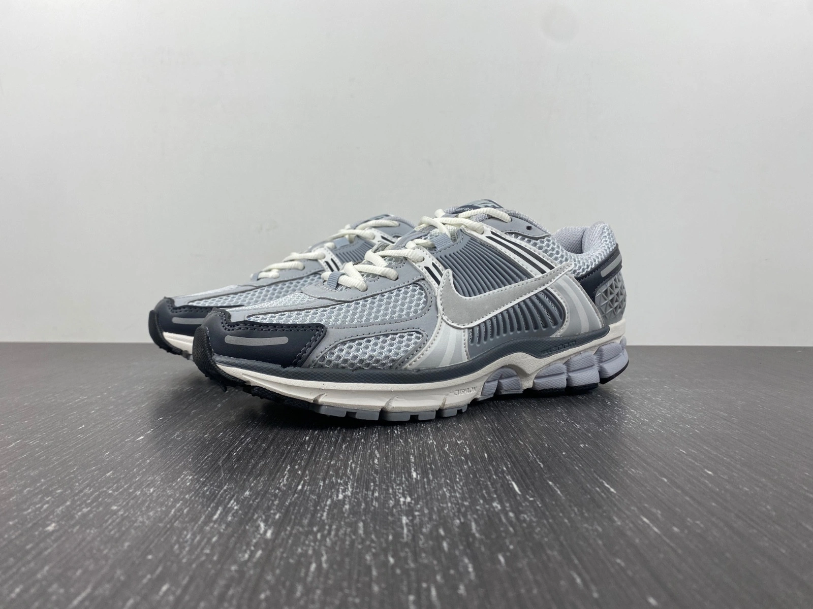 Nike Zoom Vomero 5 Wolf Grey Cool Grey FD9919-001
