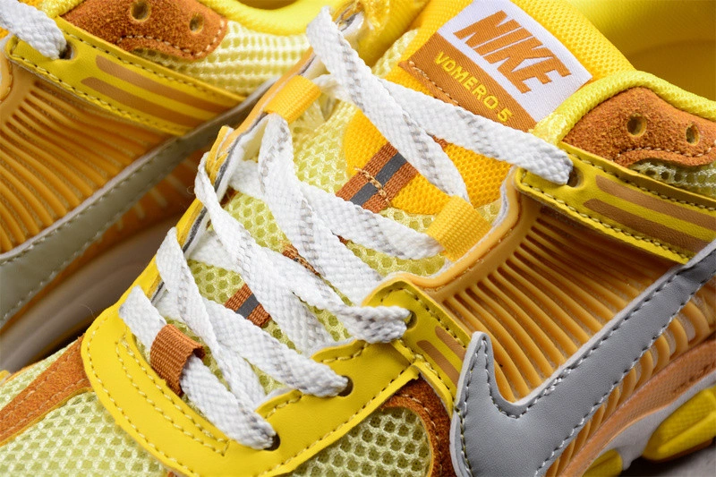 Nike Zoom Vomero 5 Yellow Ochre FJ4453-765