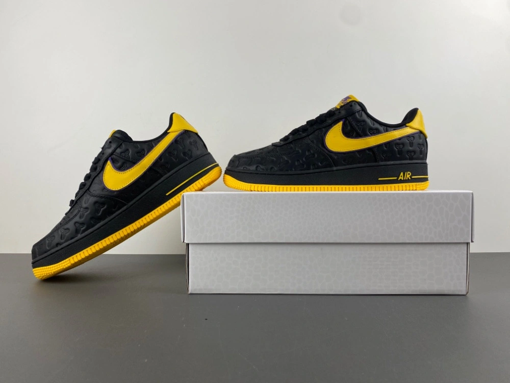 Nike x Kobe Bryant Baskets Air Force 1 'Lakers Away  HV5122001