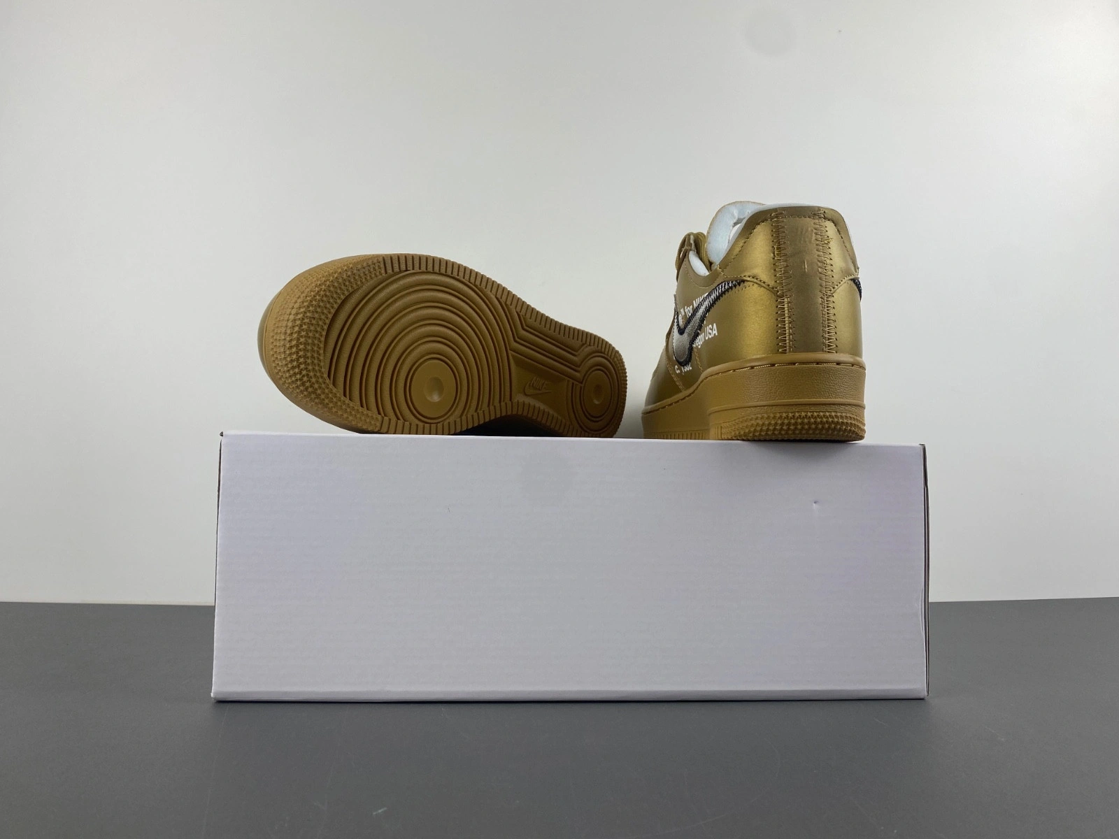 OFF-WHITE x Nike Air Force 1 gold AO4297-800
