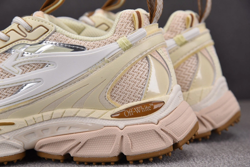 OWT  Be Right Back White Beige Sneakers SNEAKERS
