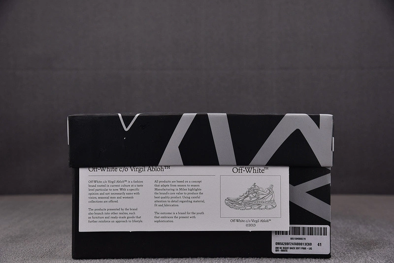 OWT  Be Right Back White Beige Sneakers SNEAKERS
