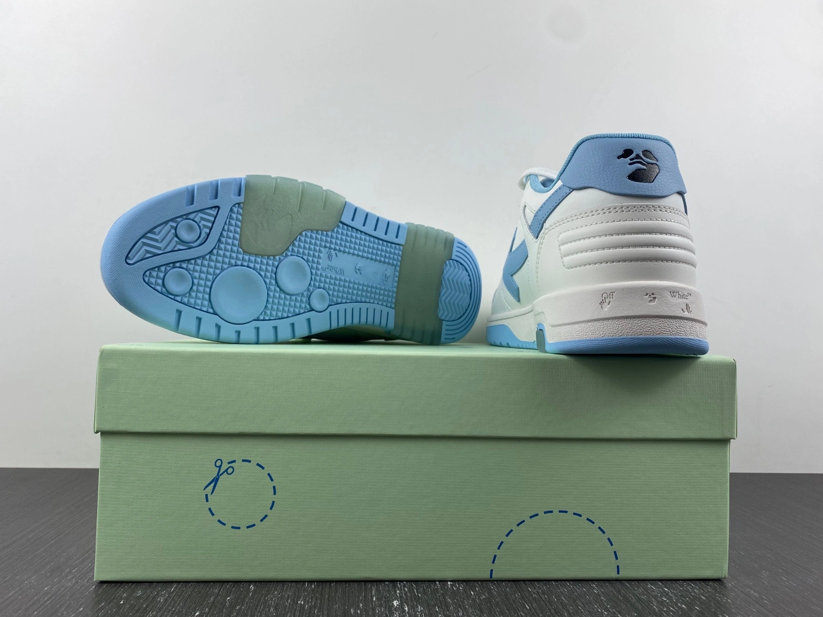 OWT  OUT OF OFFICE SNEAKERS