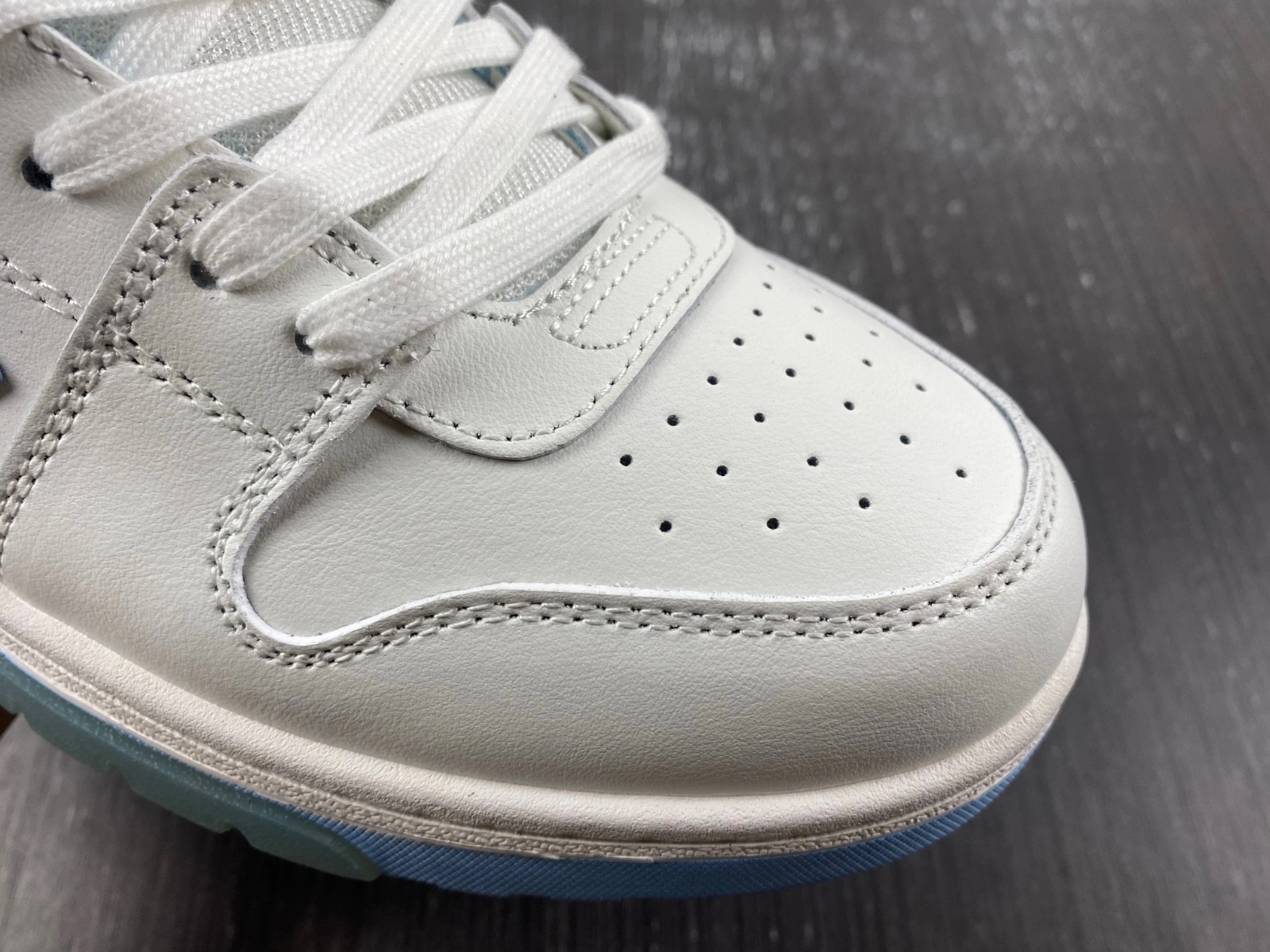 OWT  OUT OF OFFICE SNEAKERS