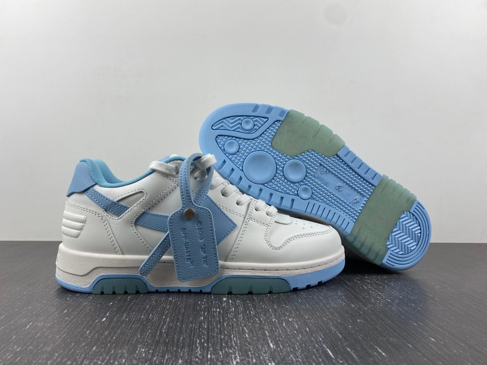 OWT  OUT OF OFFICE SNEAKERS