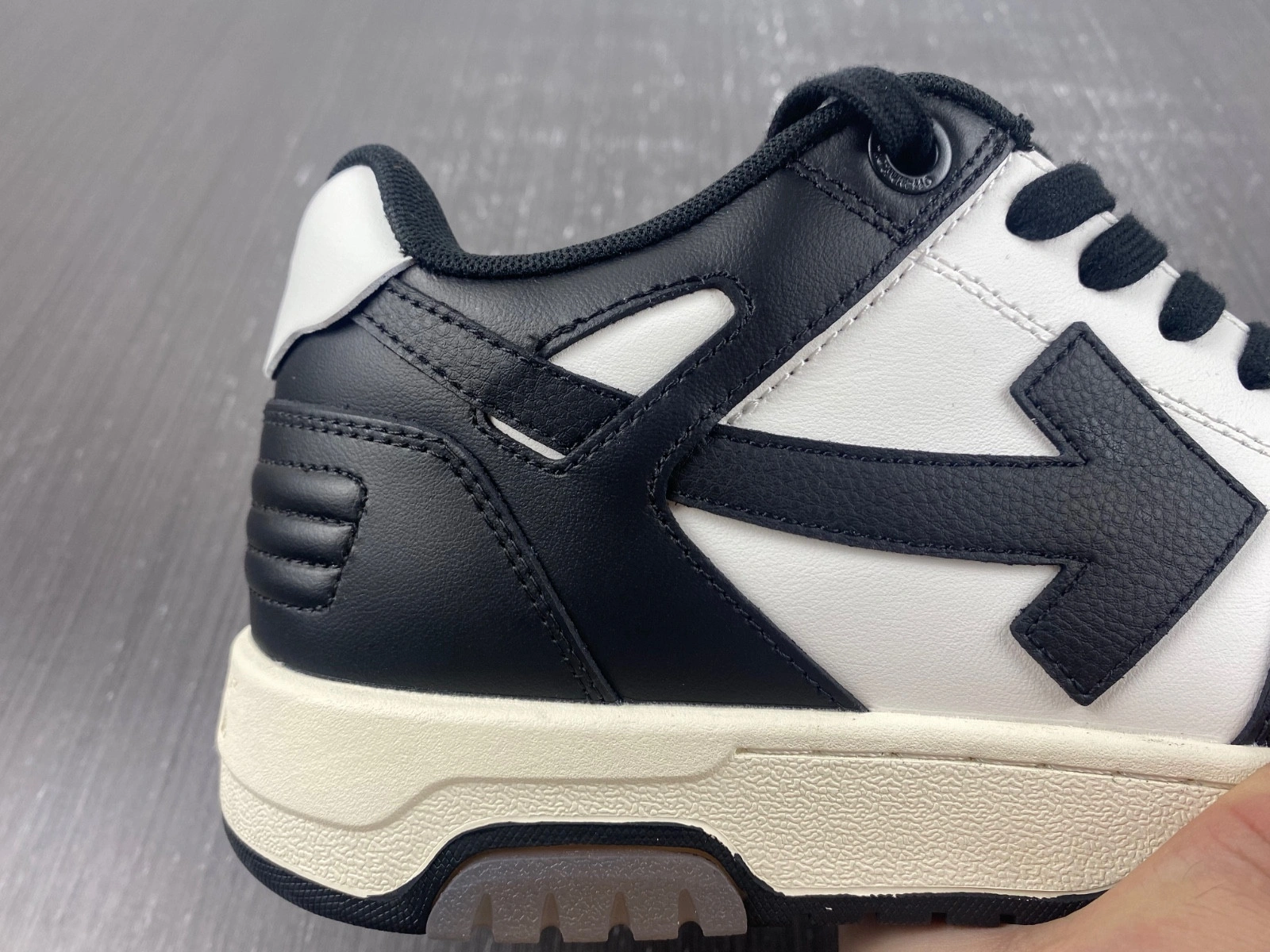 OWT  OUT OF OFFICE SNEAKERS