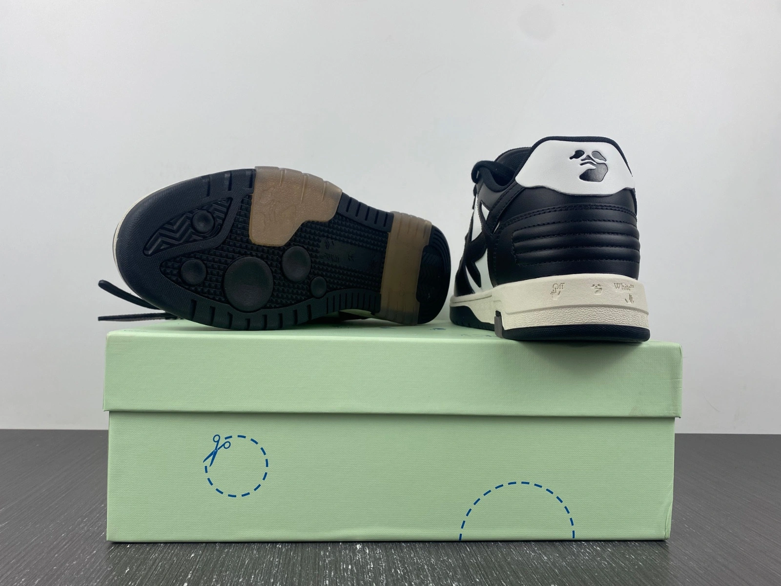 OWT  OUT OF OFFICE SNEAKERS
