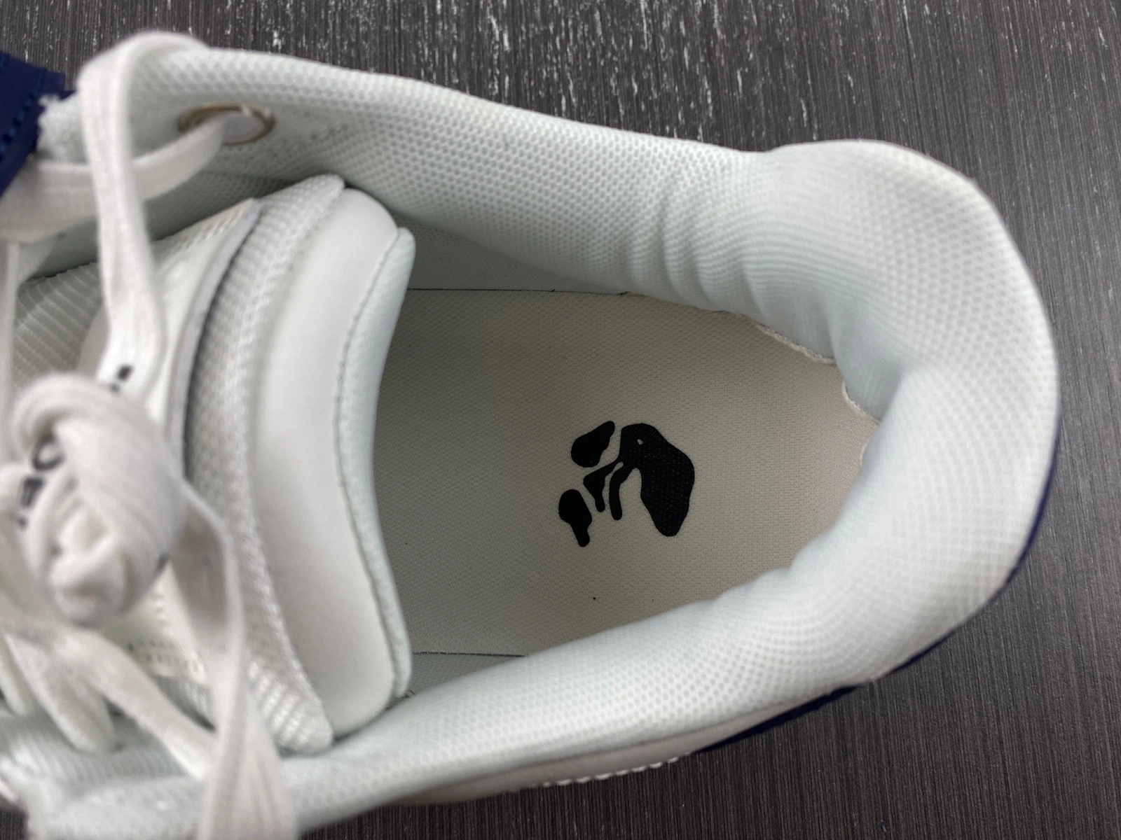 OWT  OUT OF OFFICE SNEAKERS
