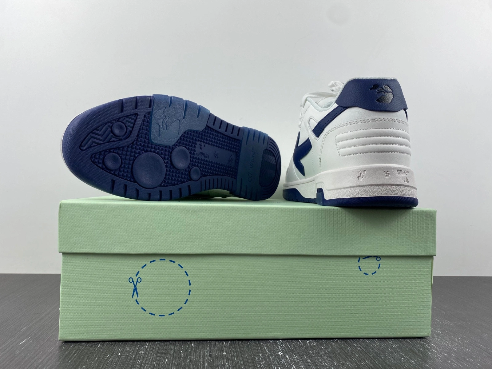 OWT  OUT OF OFFICE SNEAKERS